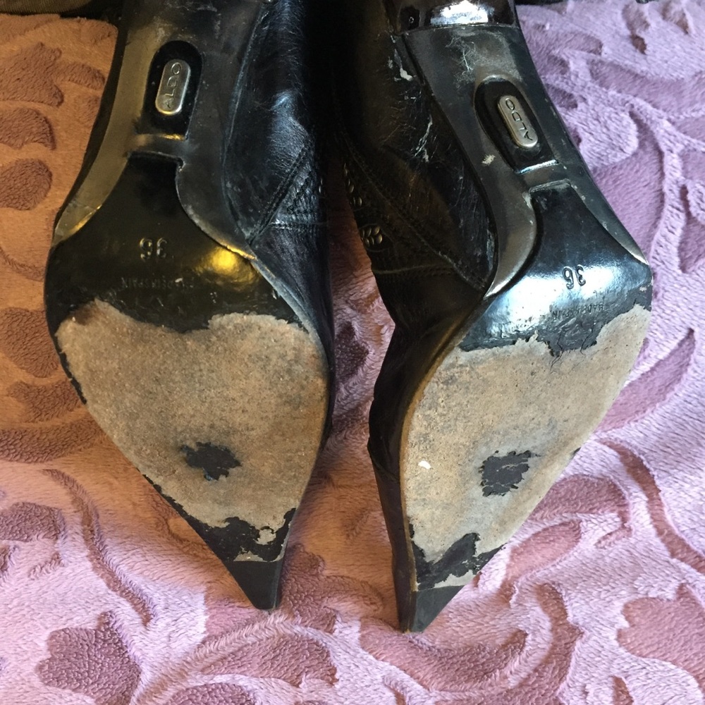 Embellished Pointed Toe Leather Boots - Picture 4 of 4